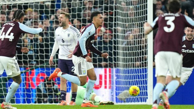 Amorim prepustil neospravedlnené reči ako hviezda Man United, pozoruhodný Rogers stál Red Devils proti Aston Ville
