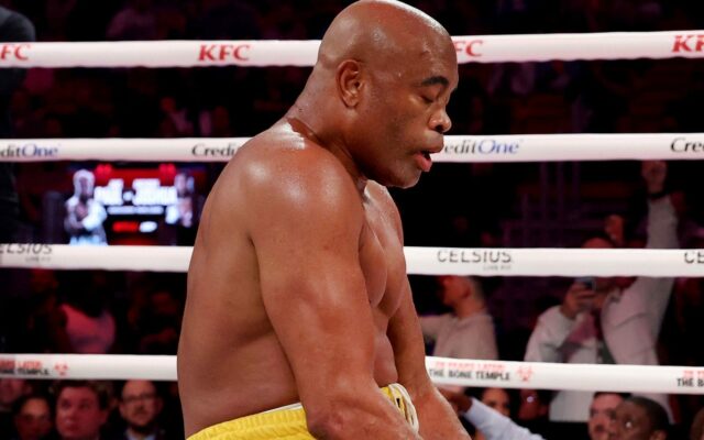 Anderson Silva sa rozhodol vstúpiť na policajnú akadémiu v Beverly Hills, aby sa stal policajtom
