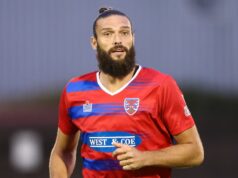 Andy Carroll by mohol dostať väzenie po tom, čo bol obvinený z porušenia zákazu obťažovania Andy Carroll bol obvinený z porušenia zákazu obťažovania