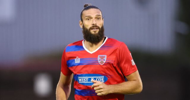 Andy Carroll bol obvinený z porušenia zákazu obťažovania