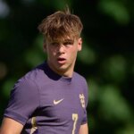 Harry Howell počas víťazstva Brightonu nad Barnsley