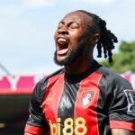 Dobrá forma Antoina Semenya si vyslúžila spojenie s prestupom do Manchestru United.