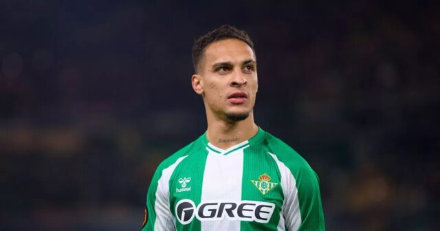 Antony bol v Španielsku „okamžite ozdobený“, pretože flop Man Utd Antony