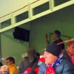 Bývalý krídelník Manchestru United Antony bol počas víťazstva Realu Betis v derby spozorovaný, ako sa z tribúny posmieva fanúšikom Sevilly.