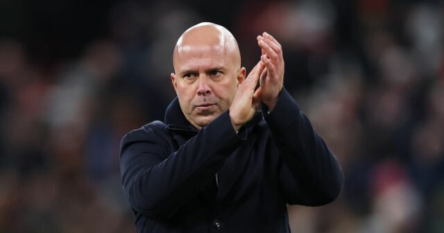 Arne Slot jasne priznal Mohameda Salaha predtým, ako ustúpil od veľkého nároku Liverpoolu