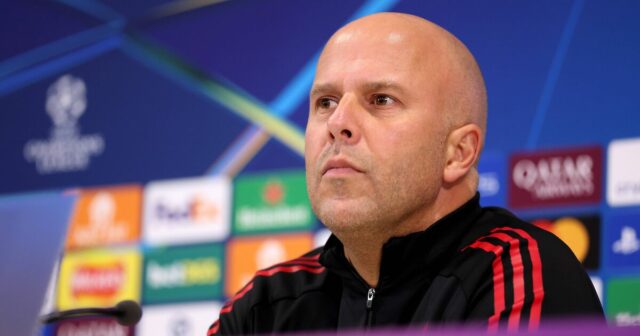 Arne Slot potvrdil rozhodnutie o Mo Salahovi, keďže hviezda Liverpoolu Arne Slot potvrdil rozhodnutie o Mo Salahovi, keďže hviezda Liverpoolu sa chystá odísť | Futbal | Šport