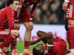 Arne Slot už má perfektnú náhradu Alexandra Isaka, keďže akčný plán Liverpoolu je jasný Alexander Isak odchádza na ihrisko so zranením.