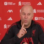 Arne Slot vynesie definitívny verdikt Mo Salah po vyhlásení hviezdy Liverpoolu na rozlúčku