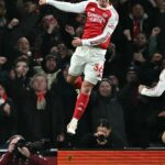 Arsenal rozdrvil Aston Villu v Premier League; Vlci držia Man United | Futbalové správy