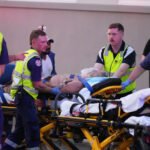 Austrália sa spamätáva z masovej streľby na pláži Bondi v Sydney | Násilie so zbraňami