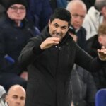 BREAKING Pomalé rozhodnutie Mikela Artetu takmer stojí Arsenal, keď sa šplhá späť na vrchol