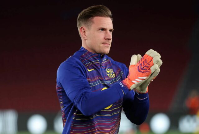 Barcelona budúci rok v lete vyrieši budúcnosť neštartujúceho
