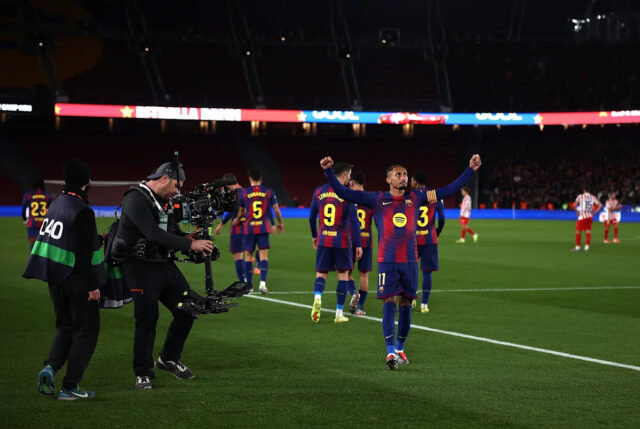 Barcelona zvýšila vedenie La Ligy bojovým víťazstvom nad Atleticom Madrid Barcelona zvýšila vedenie La Ligy bojovým víťazstvom nad Atleticom Madrid