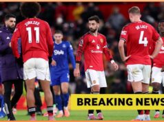 Bayern Mníchov a Neapol ponúknu Kobbie Mainoo Kobbie Mainoo v predzápasovej rozcvičke za Man United