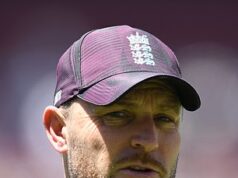 Bazballu vytrhli dušu a odhalili ho ako prefíkaný, neúctivý a neseriózny postoj ku kriketu, píše OLIVER HOLT – ale tu je dôvod, prečo by Ben Stokes NESMIE skončiť po ponížení Adelaide Budú sa pýtať na prístup Brendona McCulluma k Bazballu