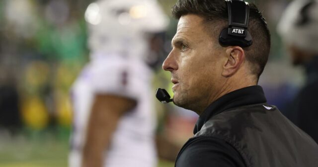 Bob Chesney so sebou na UCLA privádza koordinátorov Jamesa Madisona
