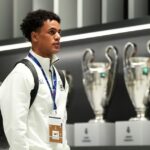 Zdá sa, že Oscar Bobb pravdepodobne opustí Man City s obmedzenými možnosťami