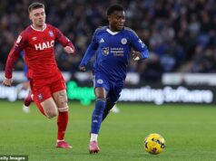 Bournemouth hľadá 30 miliónov libier, vymení Antoina Semenya za hviezdu, o ktorú majú záujem ďalšie TRI kluby Premier League Bournemouth hľadá krídelníka Leicester City Abdula Fatawua, pretože hľadá náhradu za Antoina Semenya