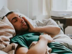 Britskí chlapci si myslia, že by mohli skórovať cez brankára Premier League alebo pristáť s lietadlom Chlapík bol trochu v šoku, keď sa na druhý deň ráno zobudil