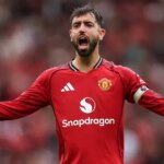 Bruno Fernandes z Manchestru United počas zápasu Premier League medzi Manchestrom United a Burnley na Old Trafford 30. augusta 2025
