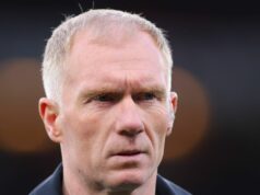 Brutálny „posledný klinec do rakvy“ Paula Scholesa, ktorý zaútočil na Rubena Amorima Paul Scholes pracujúci ako učenec