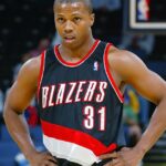 Bývalý hráč NBA Sebastian Telfair zdvihol pokrievku života za mrežami po boku Diddyho