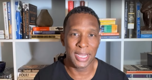 Bývalé eso z Premier League Shaka Hislop odhaľuje agresívny boj Bývalý brankár Newcastlu Shaka Hislop