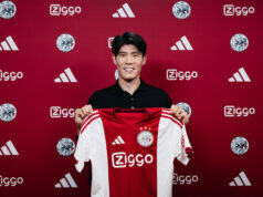 Bývalý kanonier dokončil prestup do Ajaxu Bývalý kanonier dokončil prestup do Ajaxu