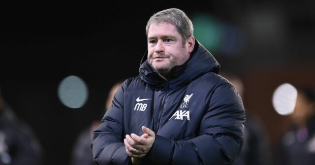 Bývalý manažér žien Liverpoolu Matt Beard po tragickej smrti zanechal Matt Beard sa pozerá