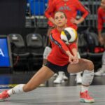 Bývalý volejbalový hráč Nebrasky Merritt Beason odhaľuje, aké to bolo, byť znovu prijatý Johnom Cookom po tom, čo sa stal profesionálom