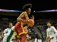 Č. 24 Južná Kalifornia sa snaží odskočiť, doslova, proti San Diegu Basketbal NCAA: Južná Kalifornia v Oregone