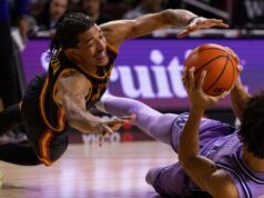 Č. 24 USC sa vzdáva 18-bodového náskoku a prehralo sa s Washingtonom na prvú prehru Č. 24 USC sa vzdáva 18-bodového náskoku a prehralo sa s Washingtonom na prvú prehru