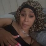 Niekoľko dní po tom, čo 33-ročná Cardi B videla, ako otec svojho štvrtého dieťaťa hrá v zápase Patriots v konkurenčnom New York Jets, zverejnila video, ktoré sama natočila a požiadala fanúšikov, aby boli rešpektovaní.