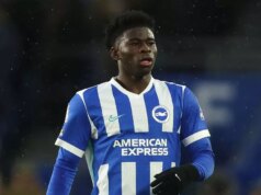 Carlos Baleba hovorí o prestupe z Man Utd, keď sa objaví nový poplatok – „veľký tlak“ Manchester United sa zameriava na Carlosa Balebu