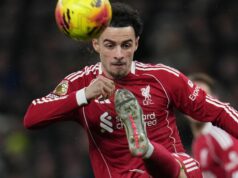 Carragher kritizoval „vystrašeného“ hráča Liverpoolu po „duševných“ problémoch Reds, ktoré boli odhalené v „panike“ Spurs Carragher kritizoval „vystrašeného“ hráča Liverpoolu po „duševných“ problémoch Reds, ktoré boli odhalené v „panike“ Spurs