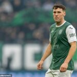 Stredopoliar Hibs Josh Mulligan si od svojho príchodu z Dundee minulé leto vyslúžil nadšené recenzie