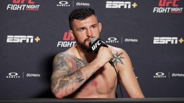 Cezary Oleksiejczuk hovorí, že zranenie kolena si vynútilo zápasenie pri Download app from appStore