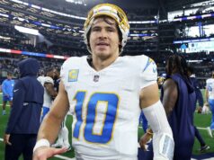 Chargers sa dostali do play-off NFL vďaka výhre 49ers nad Colts Chargers sa dostali do play-off NFL vďaka výhre 49ers nad Colts