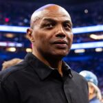 Charles Barkley roztrhne peniaze za pohár NBA ako Knicks, Spurs sa stretnú o titul