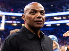 Charles Barkley roztrhne peniaze za pohár NBA ako Knicks, Spurs sa stretnú o titul Charles Barkley roztrhne peniaze za pohár NBA ako Knicks, Spurs sa stretnú o titul