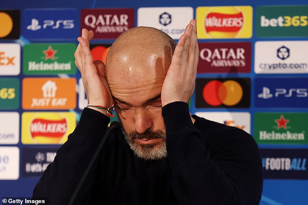 Chelsea Confidential: Ako boli šéfovia klubov zaslepení výbuchom Enza Marescu, Enzo Maresca predniesol na svojej tlačovej konferencii po Evertone mimoriadny výbuch, keď povedal, že prežil „najhorších 48 hodín, odkedy som vstúpil do klubu“.