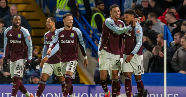 Chelsea začala vyšetrovanie po tom, čo hráči Aston Villy poliali tekutinou | Futbal | Šport
