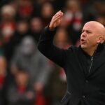 Chyba Arneho Slotu takmer stojí Liverpool počas emotívneho popoludnia vs Wolves