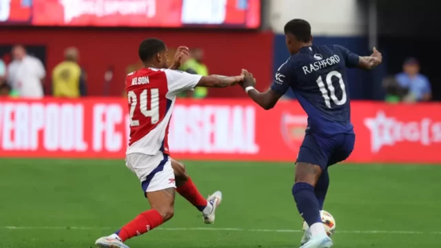 Čo by mohol Manchester United urobiť v januárovom prestupovom okne, aby napravil svoj stred poľa
