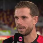 Jordan Henderson dostal rozhovor pre TNT Sports po tom, ako pomohol Brentfordu vyhrať 3:2 nad jeho bývalým klubom Liverpoolom.