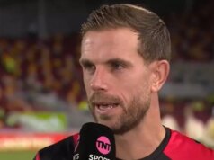 Čo povedal Jordan Henderson o tom, že sa Mo Salah presťahoval do Saudskej Arábie na „tajnom“ stretnutí dvojice Jordan Henderson dostal rozhovor pre TNT Sports po tom, ako pomohol Brentfordu vyhrať 3:2 nad jeho bývalým klubom Liverpoolom.