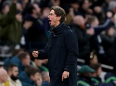 Čo povedal Thomas Frank Xavimu Simonsovi po záverečnom hvizde a aktualizácii zranenia Destiny Udogie Čo povedal Thomas Frank Xavimu Simonsovi po záverečnom hvizde a aktualizácii zranenia Destiny Udogie