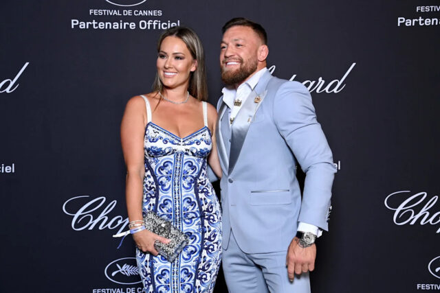 Conor McGregor sa oženil s dlhoročnou partnerkou Dee Devlin Yahoo entertainment home