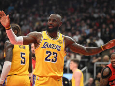 Cowboys sa vysporiadali s obrovskými zlými správami momenty po skončení historickej 10-bodovej série LeBrona Jamesa logo pochodového šialenstva