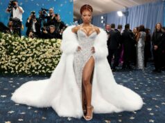 DJ Akademiks obviňuje Megan Thee Stallion z toho, že mu spôsobila „duševnú traumu“ tým, že ho po výhre proti Milagro Gramz zahanbila. DJ Akademiks obviňuje Megan Thee Stallion z toho, že mu spôsobila „duševnú traumu“ tým, že ho po výhre proti Milagro Gramz zahanbila.